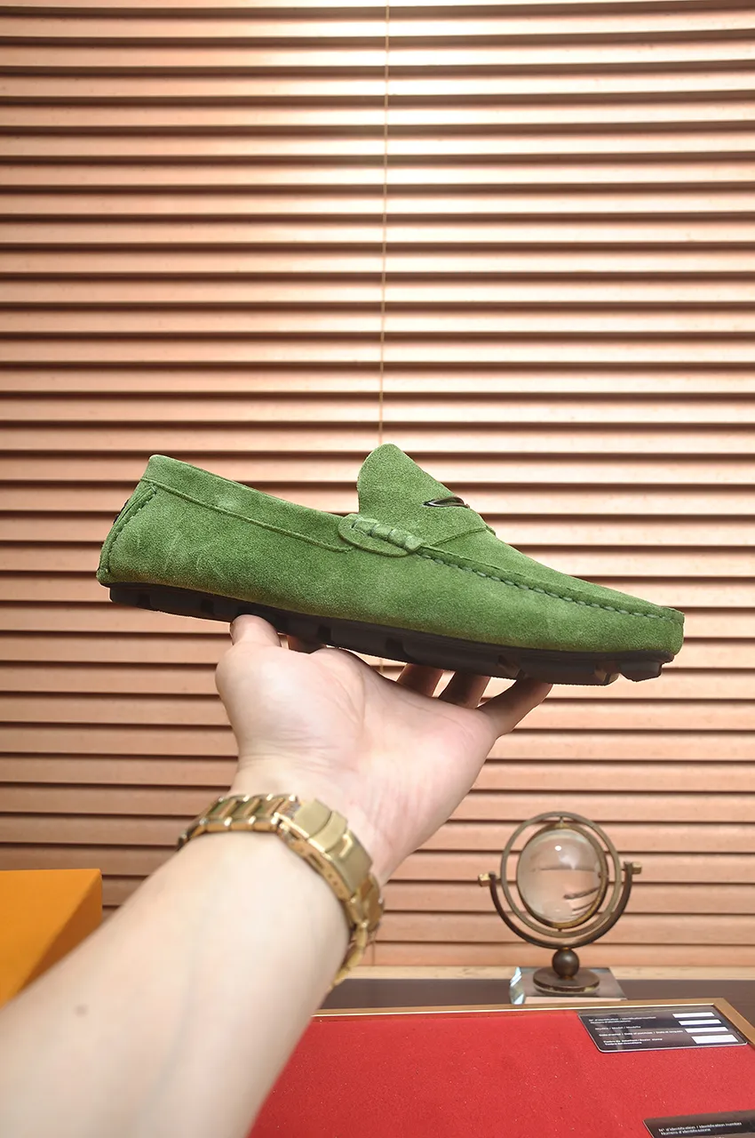 Men's men's shoes 💰420💶 [LV Doudou shoes] (water-dyed cowhide lining) new model is on the market, available on the official website. The new Doudou shoes are processed into single-color materials, and the uppers are made of imported horsehide leather. The body of the shoe is fully hemmed with mark thread, and is lined with imported original cowhide leather. The elegant shoe shape is super suitable for all-matching, and the size is 38-44.
